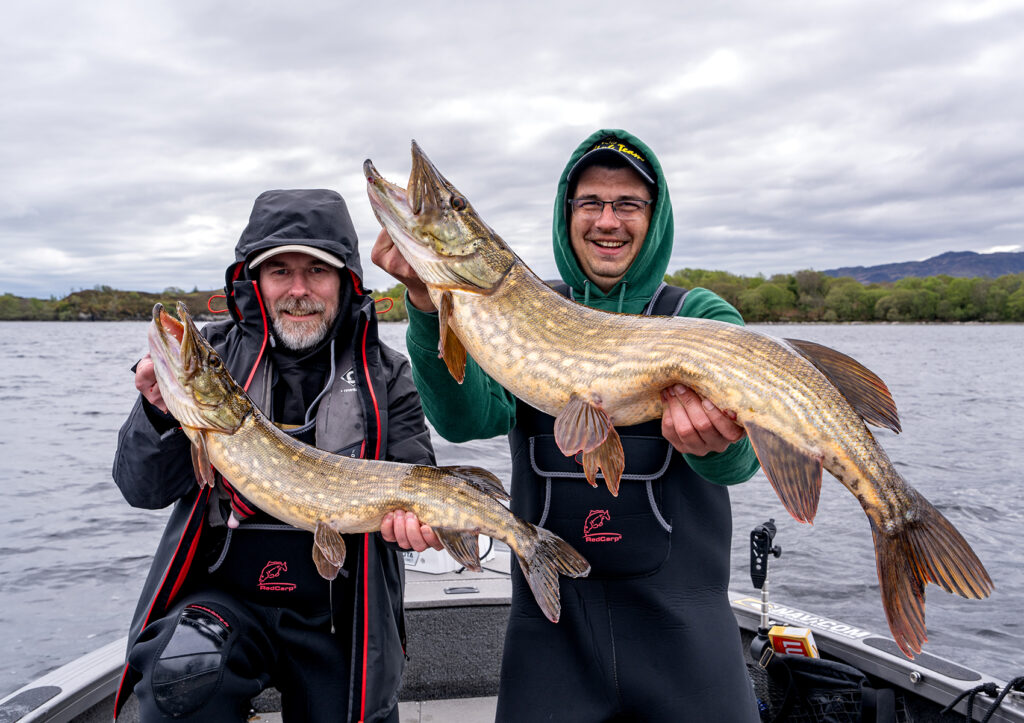 photo d'un doublé de brochet prit entre amis en irlande